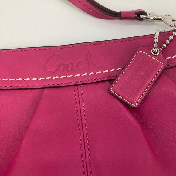 Coach Large magenta leather wristlet with charm - Picture 2 of 7